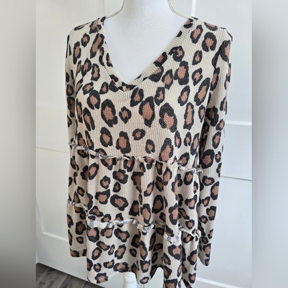 Sew In Love Leopard Print V-Neck Sweater - Picture 4 of 8